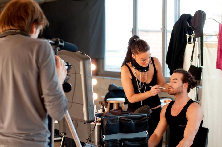 Make-up Backstage - Shooting photo - 7 Sins - by Takis